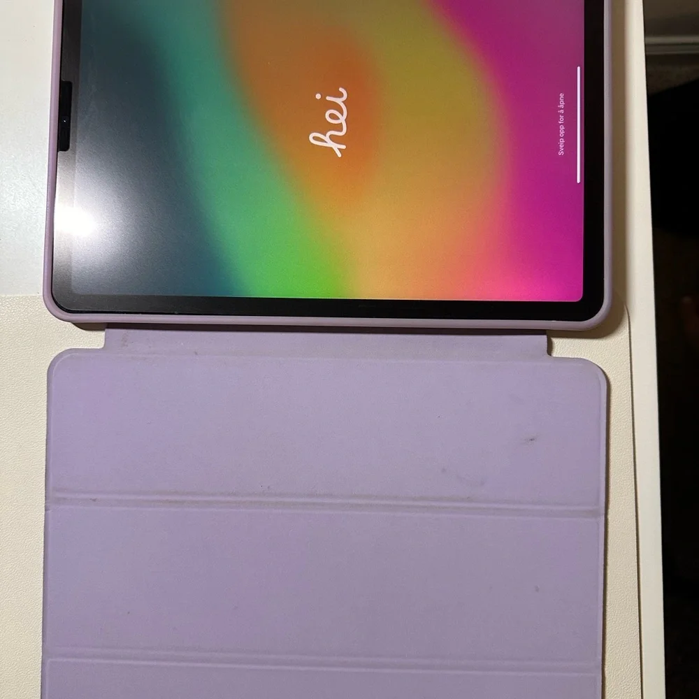 Apple iPad Air 5th Gen. (10.9-inch, Wi-Fi + Cellular, 64GB) - Purple
